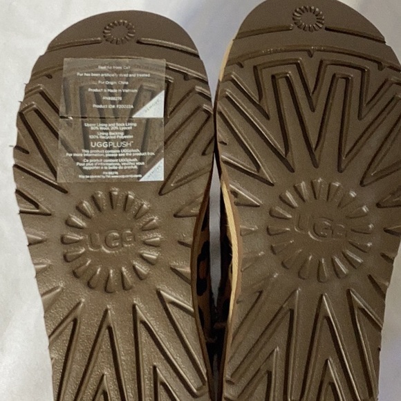 UGG booties - Picture 7 of 9